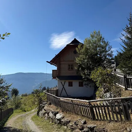 Almchalet * Patergassen